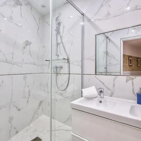 Urban Flat 74 - Disneyland In * Paris