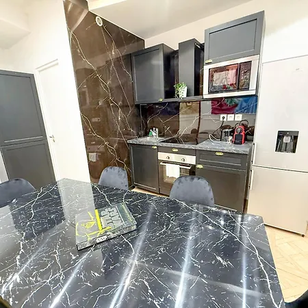Urban Flat 74 - Disneyland In Apartment