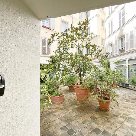 Urban Flat 74 - Disneyland In *