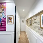 Urban Flat 74 - Disneyland In Parigi